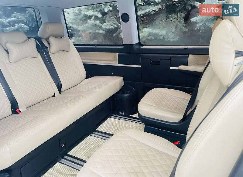 Минивэн Volkswagen Multivan 2016 в Киеве фото 31 Минивэн Volkswagen Multivan 2016 в Киеве