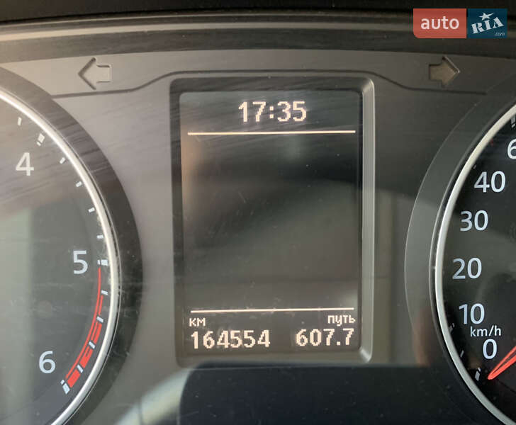 Минивэн Volkswagen Multivan 2016 в Киеве фото 17 Минивэн Volkswagen Multivan 2016 в Киеве