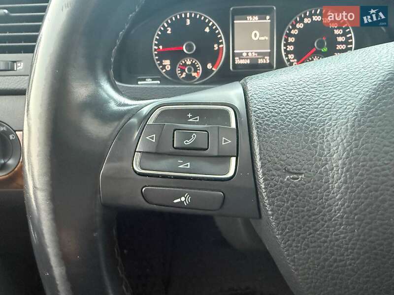 Минивэн Volkswagen Multivan 2011 в Киеве фото 20 Минивэн Volkswagen Multivan 2011 в Киеве