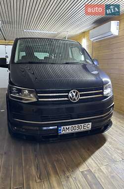 Минивэн Volkswagen Multivan 2016 в Киеве