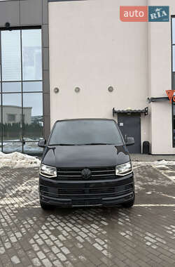 Мінівен Volkswagen Multivan 2016 в Рівному