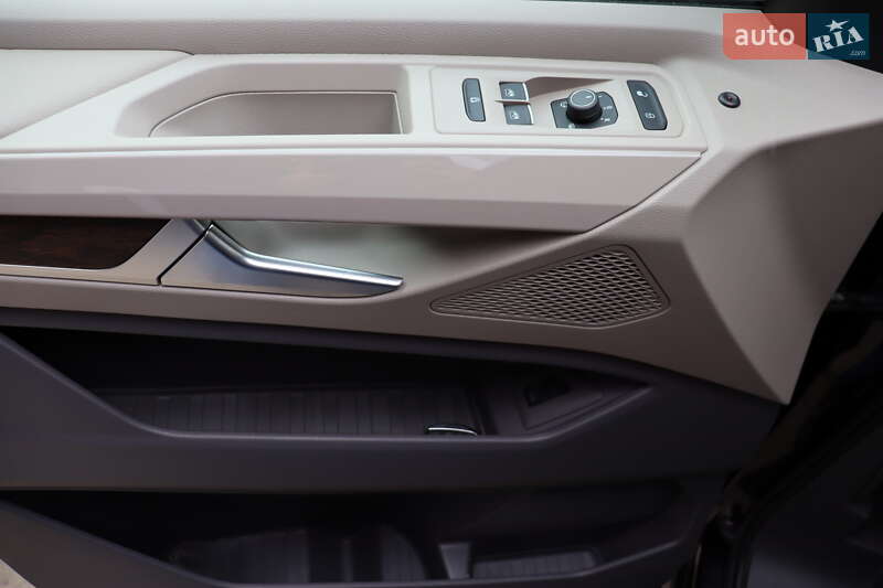 Минивэн Volkswagen Multivan 2024 в Львове фото 10 Минивэн Volkswagen Multivan 2024 в Львове