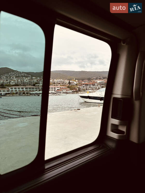 Минивэн Volkswagen Multivan 2014 в Одессе