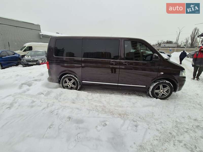 Минивэн Volkswagen Multivan 2014 в Киеве фото 3 Минивэн Volkswagen Multivan 2014 в Киеве