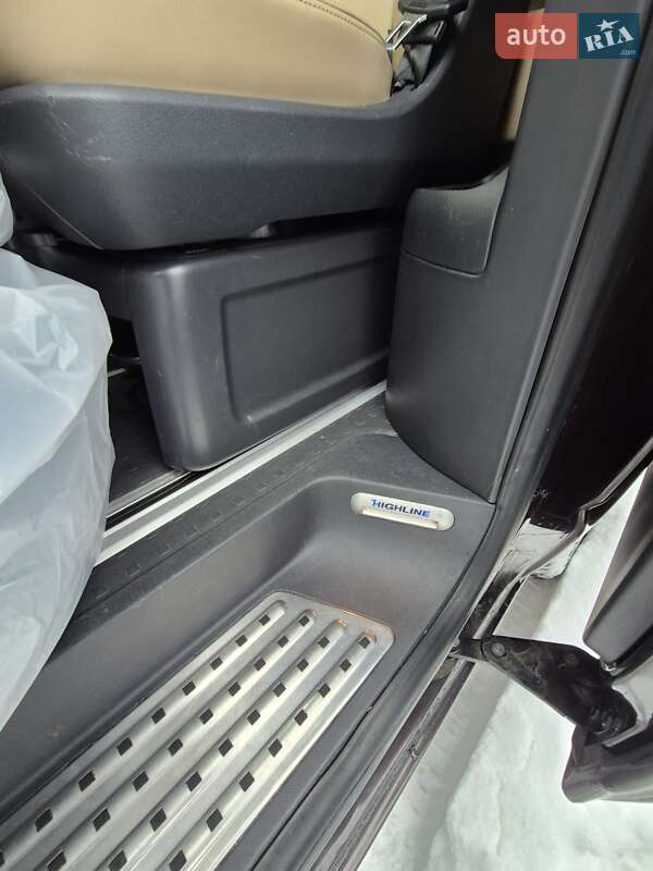 Минивэн Volkswagen Multivan 2014 в Киеве фото 9 Минивэн Volkswagen Multivan 2014 в Киеве