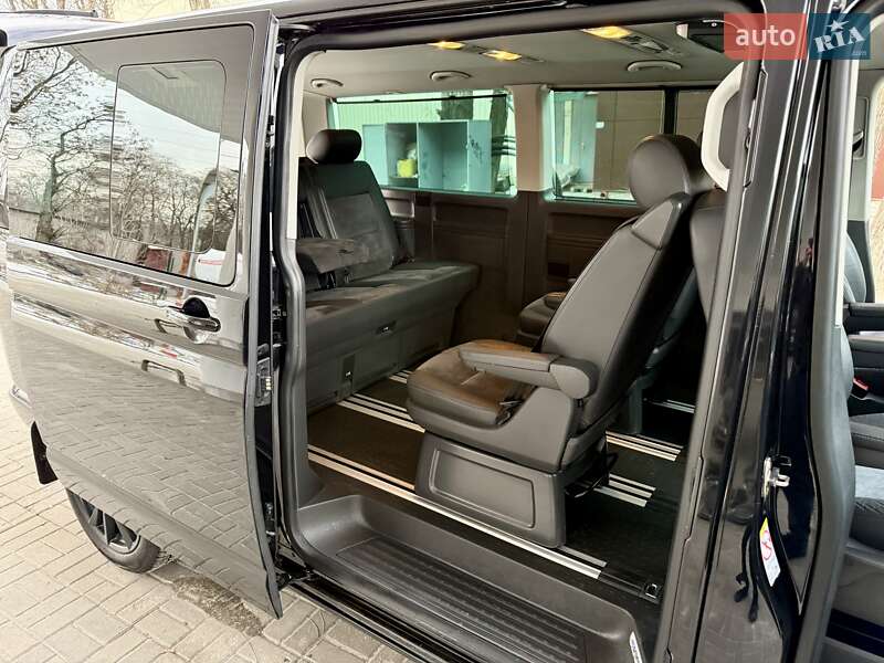 Минивэн Volkswagen Multivan 2015 в Днепре