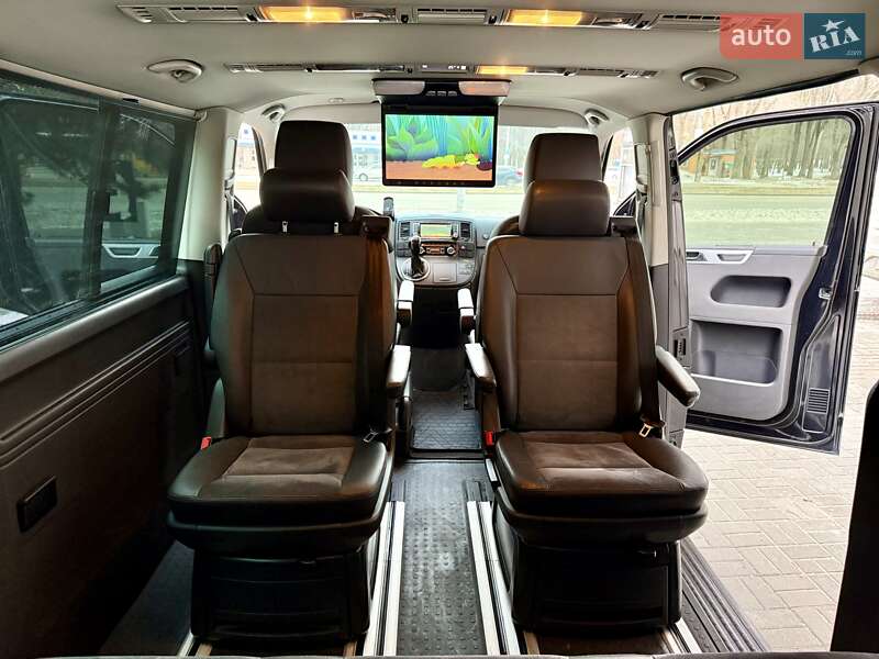 Минивэн Volkswagen Multivan 2015 в Днепре