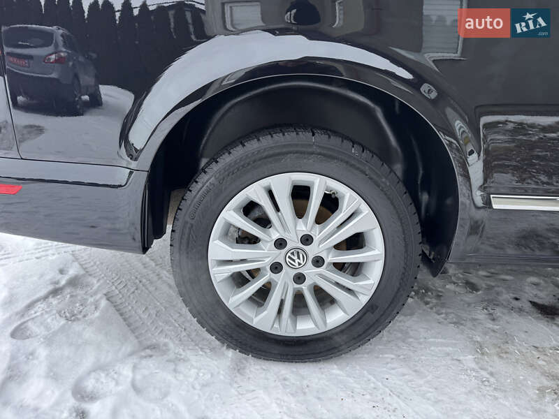 Минивэн Volkswagen Multivan 2020 в Луцке