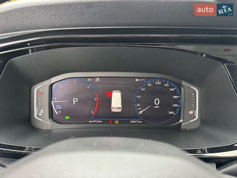 Минивэн Volkswagen Multivan 2020 в Луцке