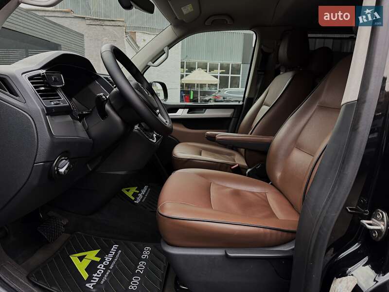 Минивэн Volkswagen Multivan 2018 в Киеве