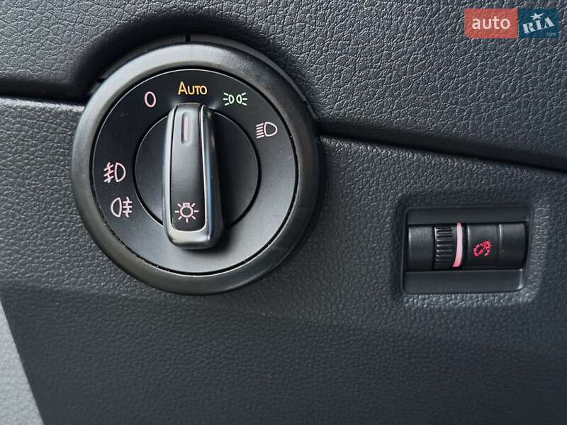 Минивэн Volkswagen Multivan 2018 в Киеве