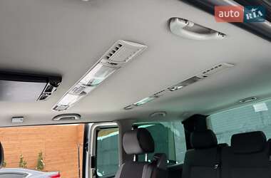 Минивэн Volkswagen Multivan 2004 в Киеве