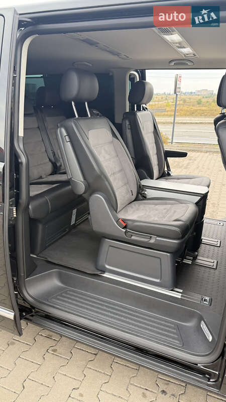 Минивэн Volkswagen Multivan 2020 в Киеве