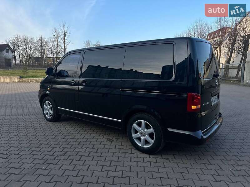Минивэн Volkswagen Multivan 2011 в Ивано-Франковске