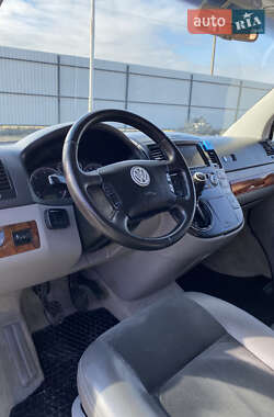Минивэн Volkswagen Multivan 2006 в Львове