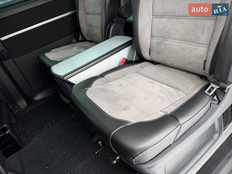 Минивэн Volkswagen Multivan 2019 в Киеве