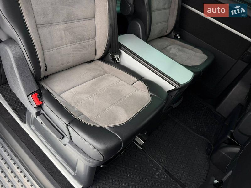Минивэн Volkswagen Multivan 2019 в Киеве