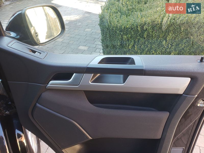 Минивэн Volkswagen Multivan 2017 в Луцке фото 60 Минивэн Volkswagen Multivan 2017 в Луцке