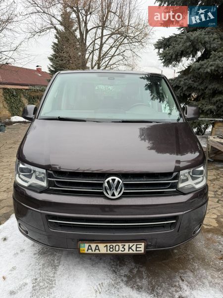 Мінівен Volkswagen Multivan 2015 в Києві