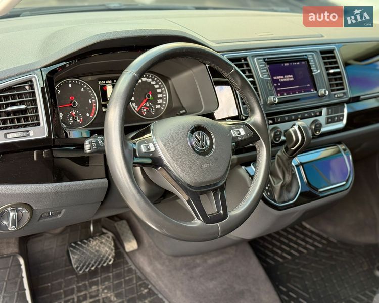 Минивэн Volkswagen Multivan 2019 в Киеве