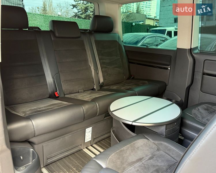 Минивэн Volkswagen Multivan 2019 в Киеве