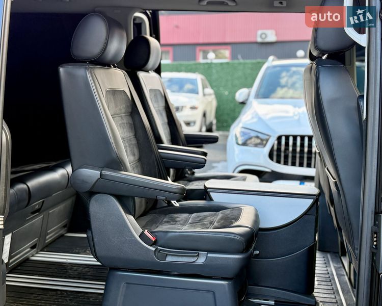 Минивэн Volkswagen Multivan 2019 в Киеве