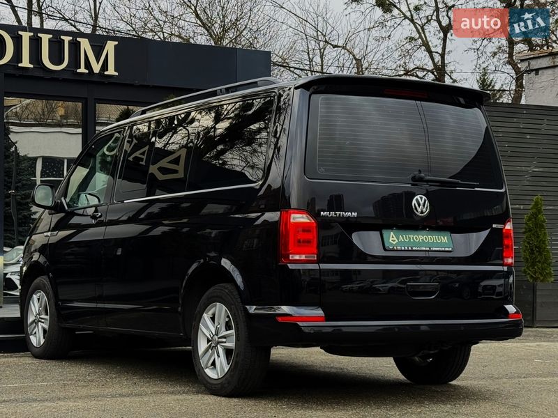 Минивэн Volkswagen Multivan 2018 в Киеве