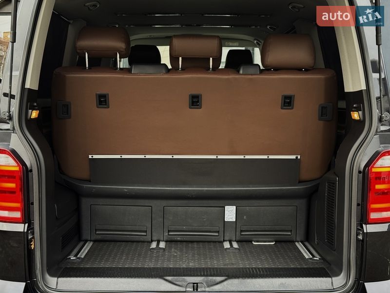 Минивэн Volkswagen Multivan 2018 в Киеве
