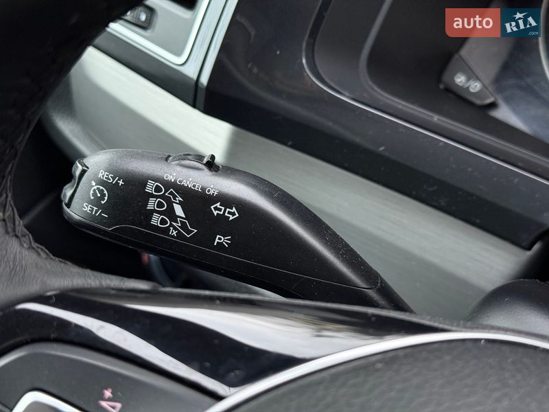 Минивэн Volkswagen Multivan 2018 в Киеве