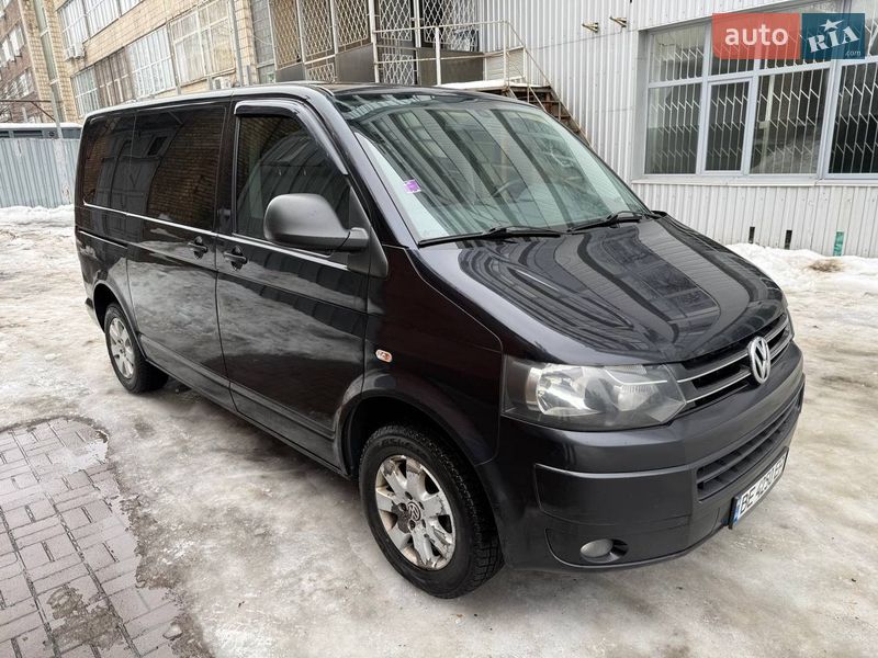 Минивэн Volkswagen Multivan 2012 в Киеве
