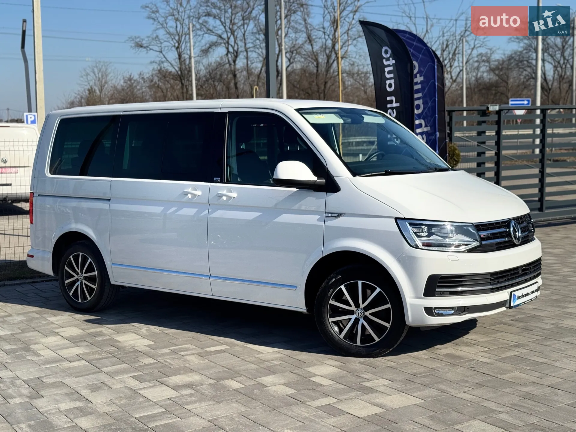 2017 Volkswagen Multivan - мініатюра 6