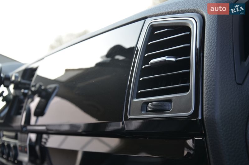 Мінівен Volkswagen Multivan 2016 в Дрогобичі