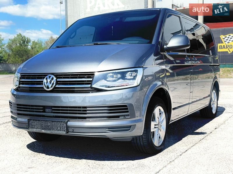 Минивэн Volkswagen Multivan 2016 в Киеве