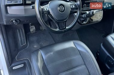 Минивэн Volkswagen Multivan 2017 в Ровно