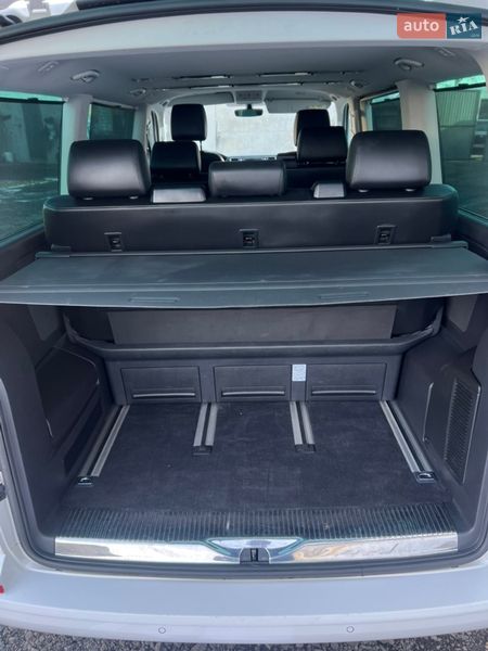 Минивэн Volkswagen Multivan 2017 в Ровно