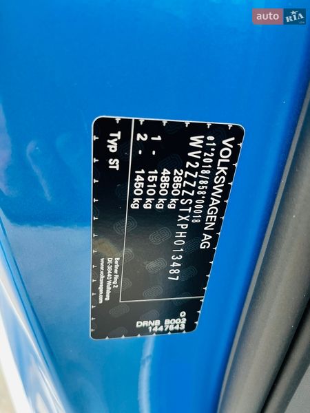 Минивэн Volkswagen Multivan 2023 в Киеве