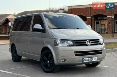 Минивэн Volkswagen Multivan 2010 в Киеве