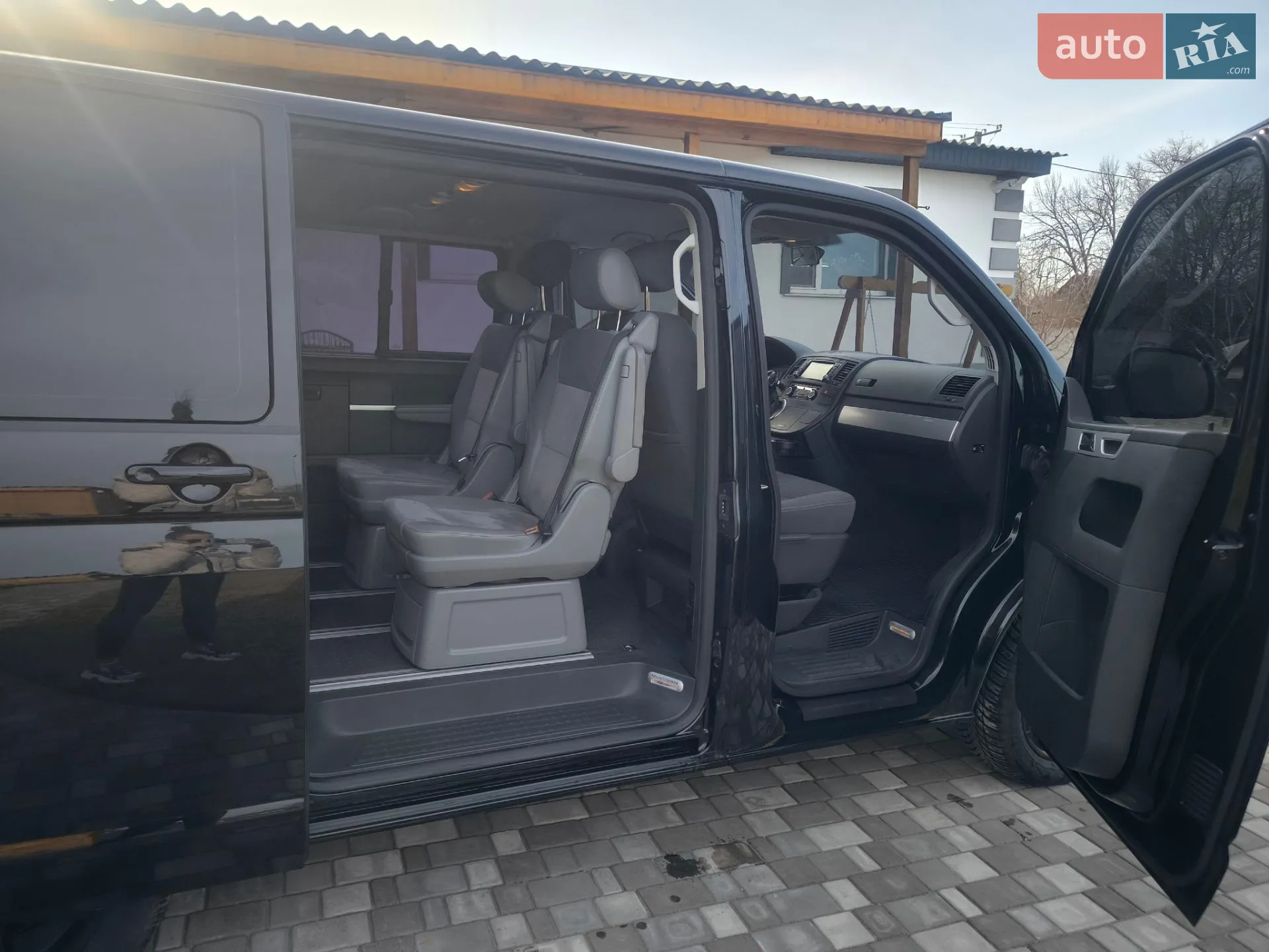 2010 Volkswagen Multivan - мініатюра 26