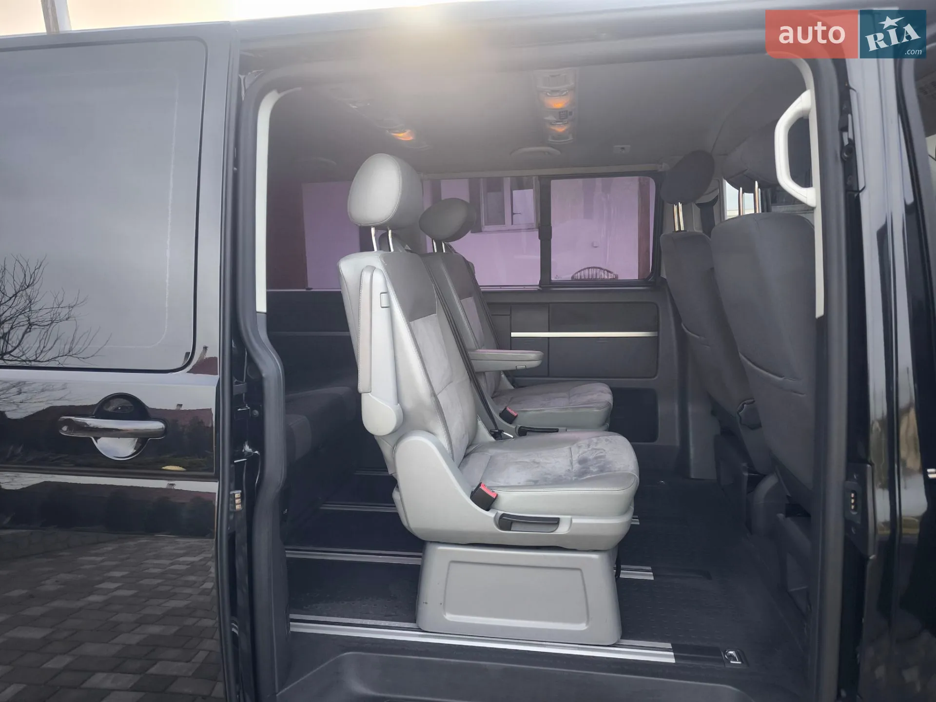 2010 Volkswagen Multivan - мініатюра 31