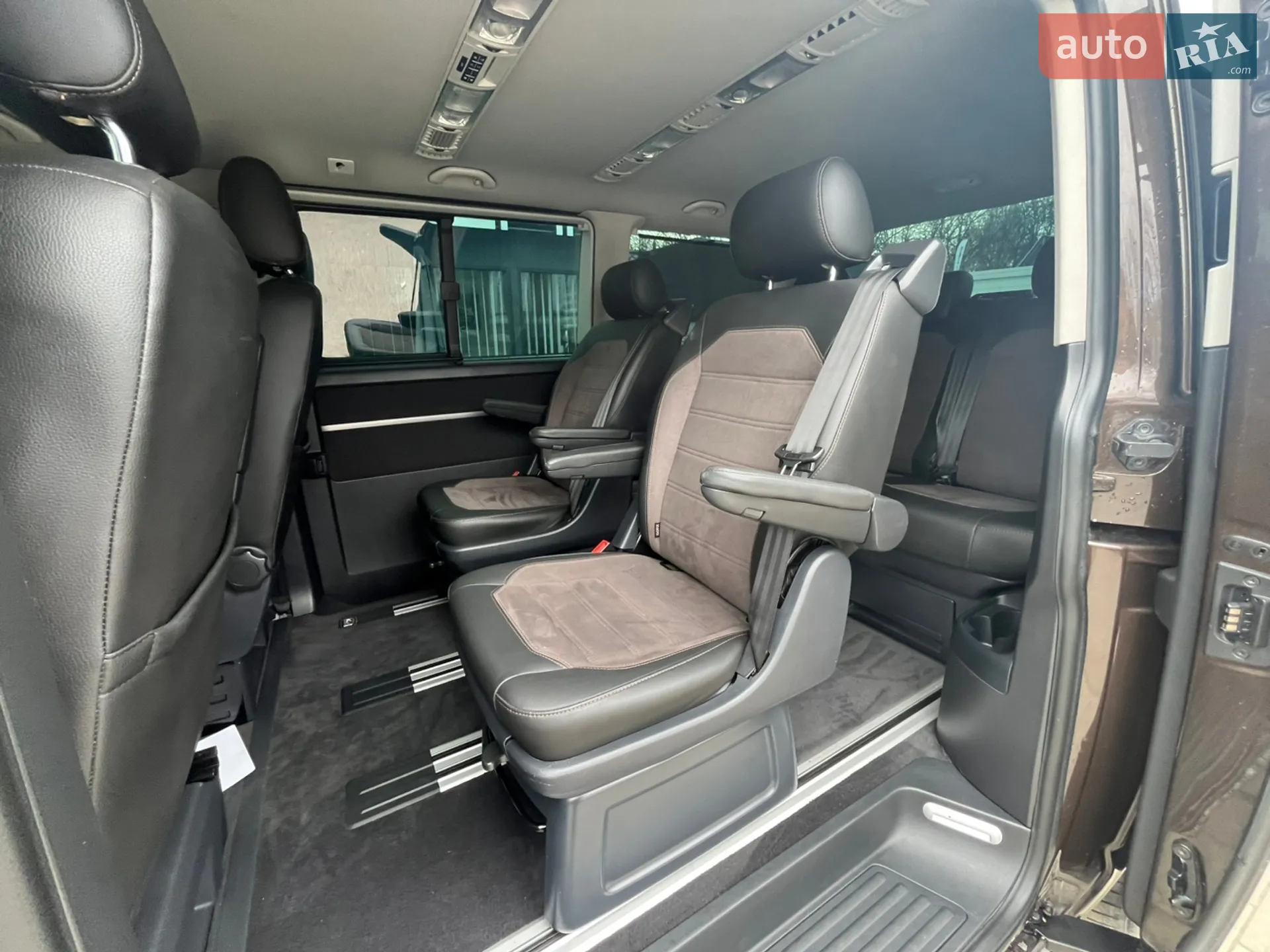2017 Volkswagen Multivan - мініатюра 16