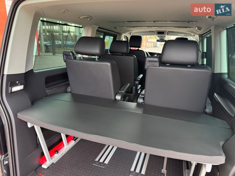 Минивэн Volkswagen Multivan 2023 в Киеве