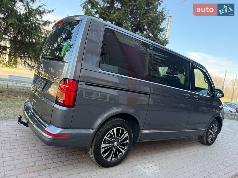Минивэн Volkswagen Multivan 2023 в Киеве