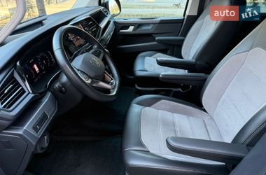Минивэн Volkswagen Multivan 2023 в Киеве