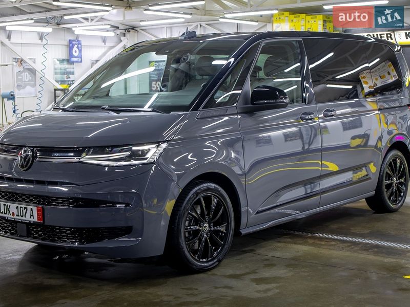 Минивэн Volkswagen Multivan 2022 в Черновцах