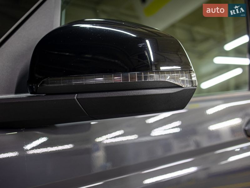 Минивэн Volkswagen Multivan 2022 в Черновцах