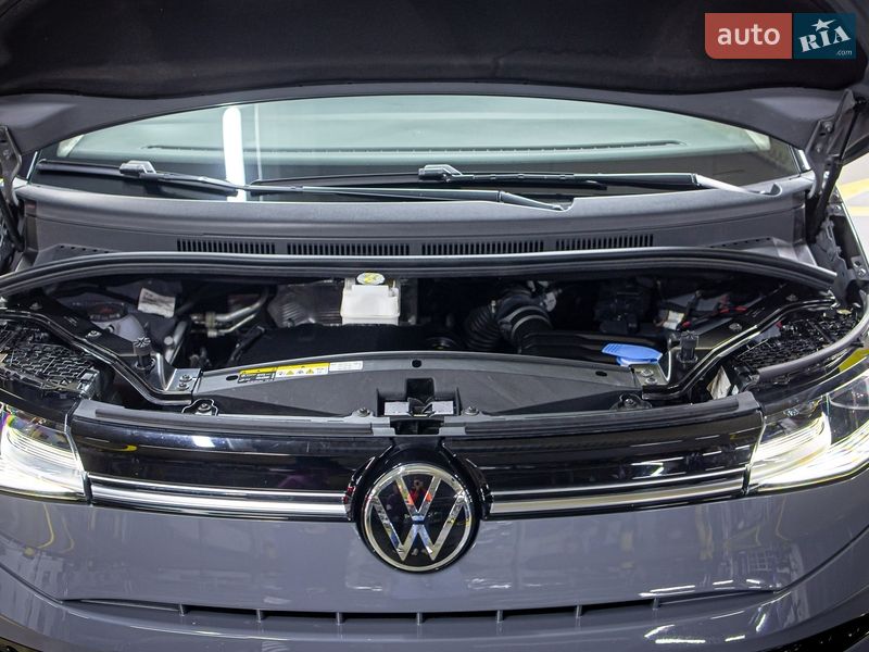 Минивэн Volkswagen Multivan 2022 в Черновцах