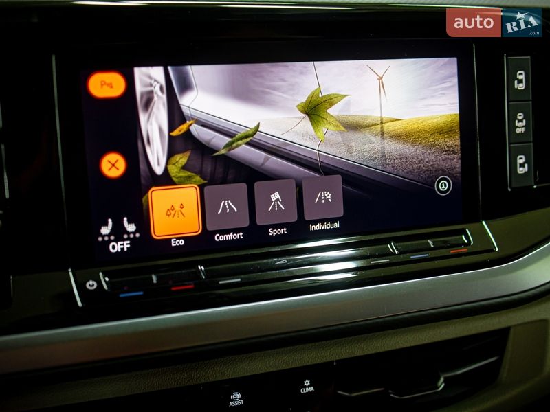 Минивэн Volkswagen Multivan 2022 в Черновцах