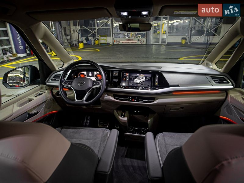 Минивэн Volkswagen Multivan 2022 в Черновцах