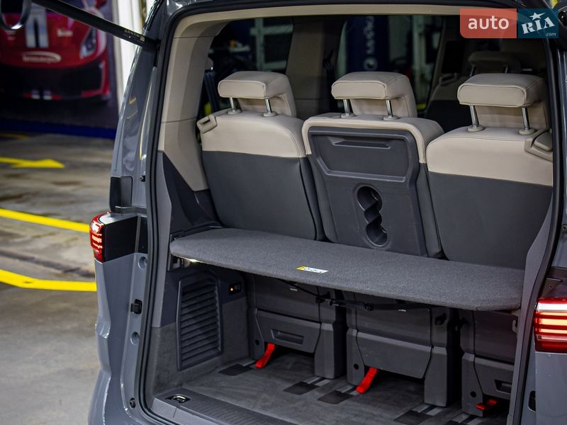 Минивэн Volkswagen Multivan 2022 в Черновцах