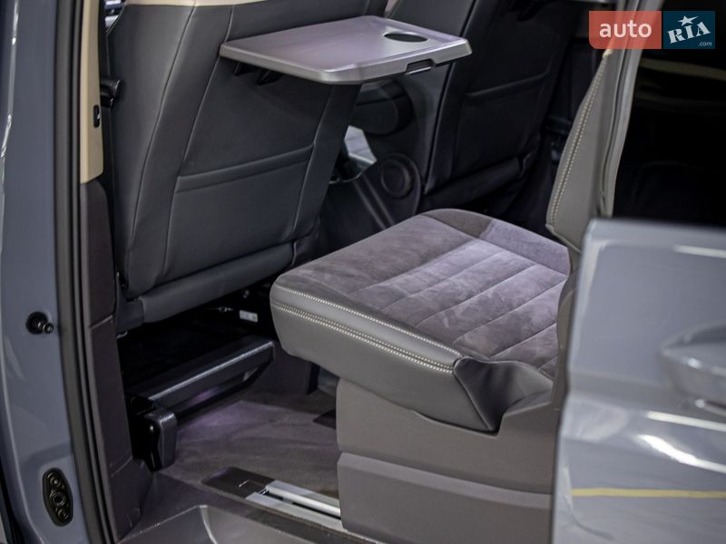 Минивэн Volkswagen Multivan 2022 в Черновцах